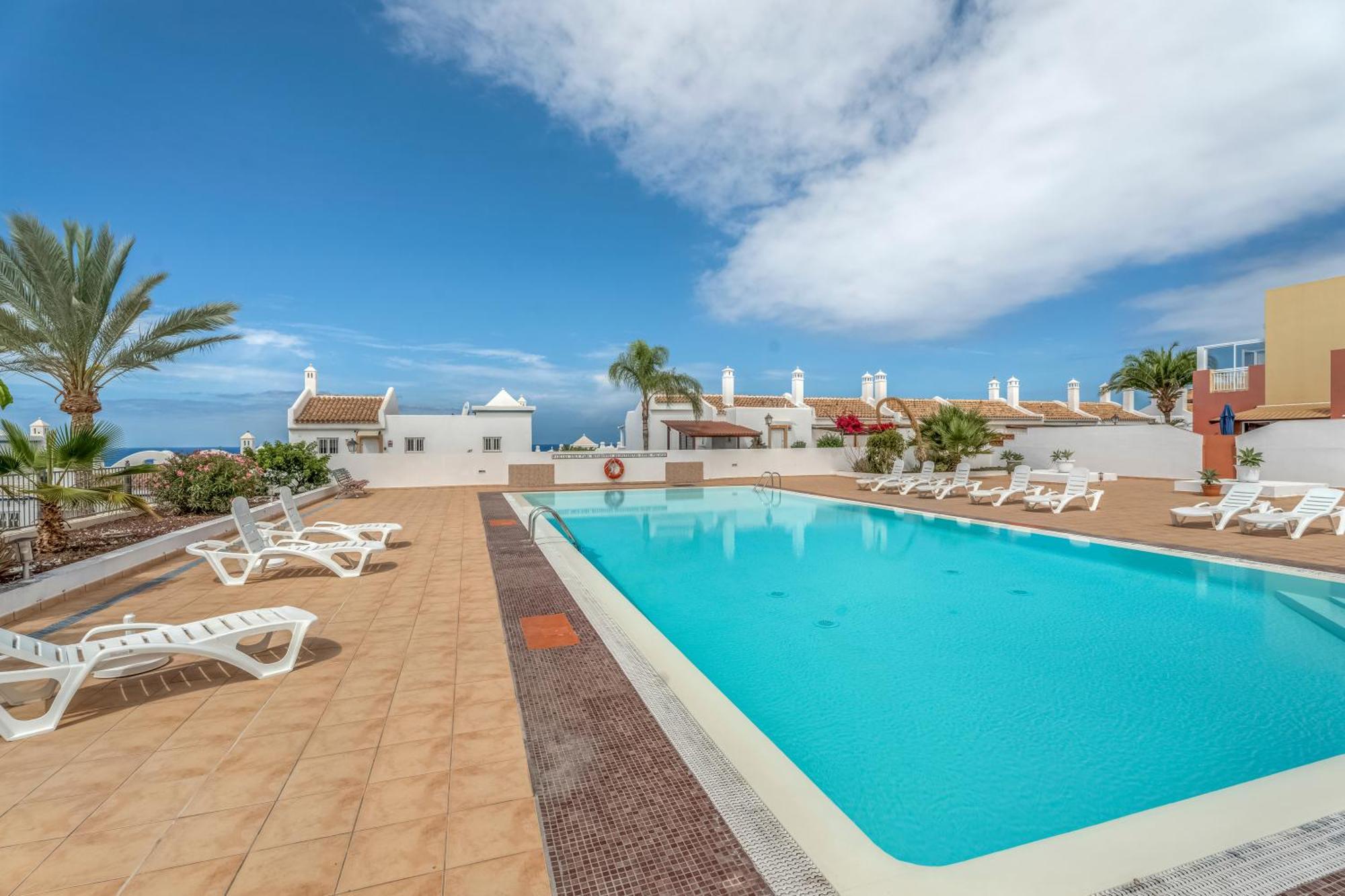 Beautifull Residencial Albatros By Paramount Holidays Costa Adeje  Exterior photo
